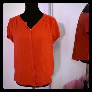 Short sleeve blouse size L